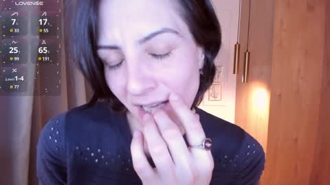 Loren online show from December 14, 2024, 1:59 pm