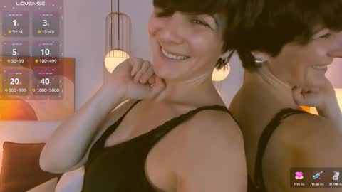 Loren online show from October 14, 2025, 2:07 pm