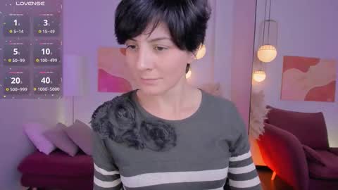 Loren online show from October 21, 2025, 2:29 pm