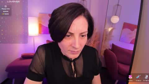 Loren online show from February 20, 2026, 1:55 pm