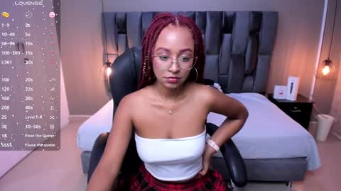 Lorena Vieira  online show from December 6, 2024, 12:05 pm