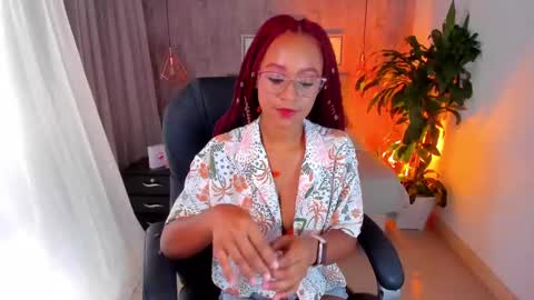 Lorena Vieira  online show from December 7, 2024, 8:49 pm