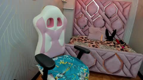 lorena_watson online show from February 27, 2025, 3:58 am