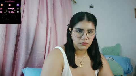 sofia online show from September 12, 2025, 4:23 am