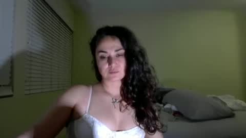 Snapshot of lorenlovely chatting on September 17, 2025, 5:20 am lorenlovely online show from September 17, 2025, 5:20 am