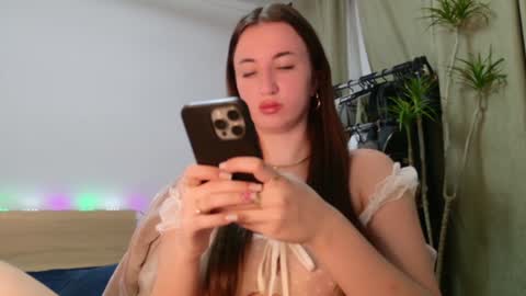 Amelia online show from February 2, 2025, 7:57 pm
