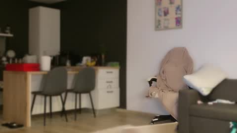 Amelia online show from September 26, 2025, 7:29 pm