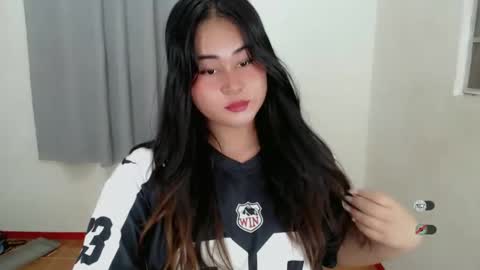 LOREN online show from March 1, 2025, 1:07 pm