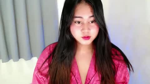 LOREN online show from March 10, 2025, 9:43 am