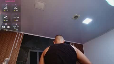 Snapshot of lorenzo_walker_ chatting on April 21, 2026, 5:17 pm L O R E N Z O Thumbs Up help online show from April 21, 2026, 5:17 pm