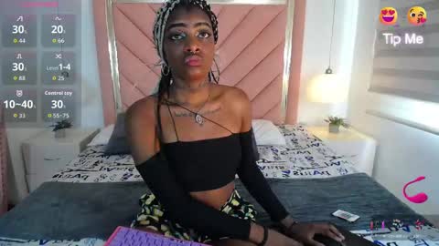 Loret Silk online show from September 13, 2025, 8:08 pm