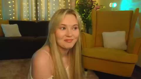 Snapshot of lorettacarnley chatting on October 17, 2025, 7:22 am Alice online show from October 17, 2025, 7:22 am