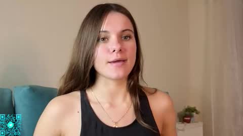 Chloe for Fan BlackHole online show from October 12, 2025, 5:23 pm