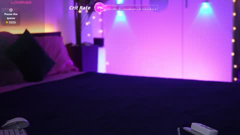 LoretteLorena online show from February 17, 2026, 8:15 pm