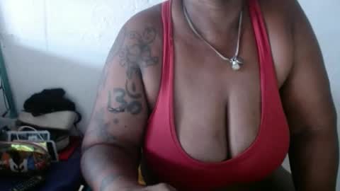 loretybighot online show from January 8, 2025, 12:47 pm