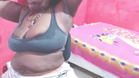 loretybighot online show from May 24, 2026, 2:00 pm