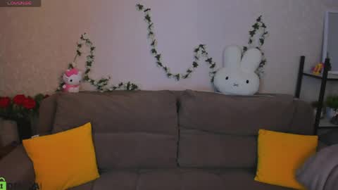 LORI online show from April 15, 2026, 1:12 am