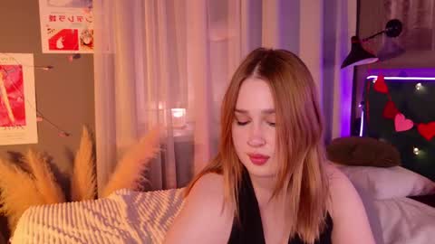 Lori online show from February 13, 2025, 9:38 pm