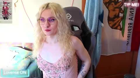 Lori -----------------------------------    online show from April 9, 2026, 2:11 pm