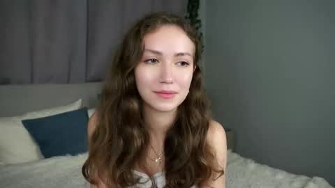 Naomi online show from September 21, 2025, 9:27 pm