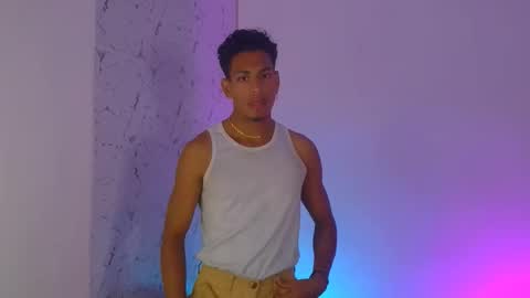 Lorian Vikel  online show from March 11, 2026, 2:06 am