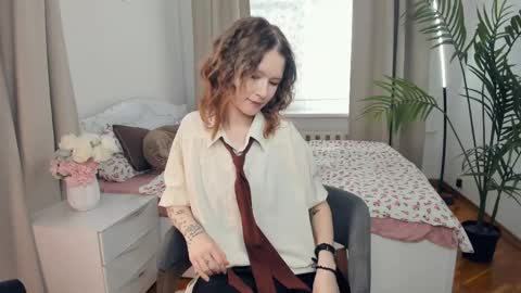 Snapshot of lorineponter chatting on May 25, 2026, 7:25 am Ronny online show from May 25, 2026, 7:25 am