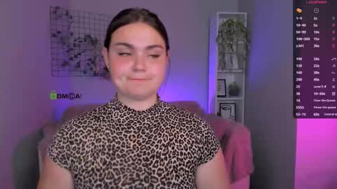 Lora for u online show from September 10, 2025, 7:58 pm