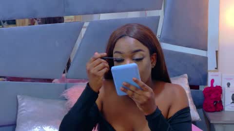 lorraine_johnson online show from April 17, 2026, 7:06 pm