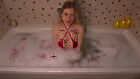 Snapshot of lorrie_love_story chatting on February 14, 2026, 10:23 am Lorrie online show from February 14, 2026, 10:23 am