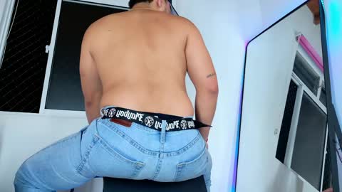 JUAN  JUAN online show from May 16, 2026, 2:19 am