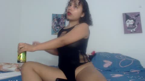 lou_cuteee online show from January 16, 2025, 12:34 am