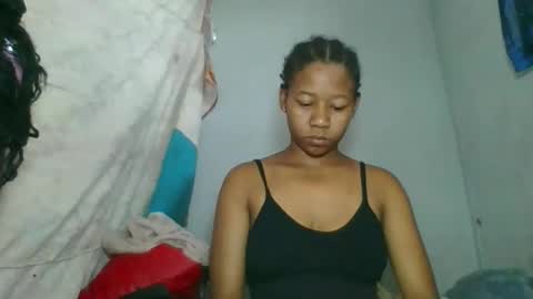 Snapshot of louane98 chatting on March 6, 2026, 7:49 am louane98 online show from March 6, 2026, 7:49 am