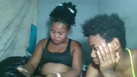 Snapshot of louane98 chatting on March 8, 2026, 11:19 pm louane98 online show from March 8, 2026, 11:19 pm