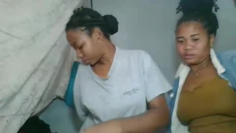 Snapshot of louane98 chatting on March 12, 2026, 7:58 am louane98 online show from March 12, 2026, 7:58 am