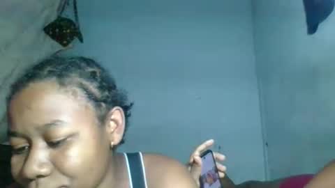 Snapshot of louane98 chatting on March 24, 2026, 7:41 pm louane98 online show from March 24, 2026, 7:41 pm