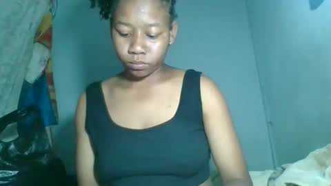 Snapshot of louane98 chatting on April 6, 2026, 1:45 pm louane98 online show from April 6, 2026, 1:45 pm