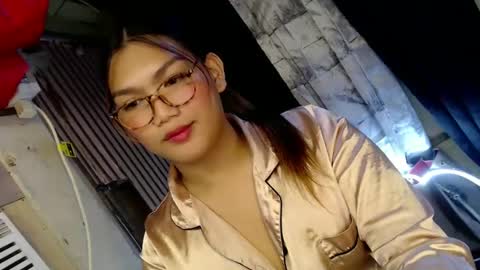 Sweet   online show from December 20, 2024, 10:43 pm