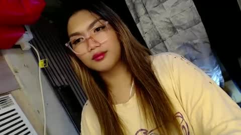 Sweet   online show from December 23, 2024, 8:03 pm