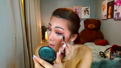 Snapshot of louie_sexy chatting on December 18, 2024, 9:04 am Cathy online show from December 18, 2024, 9:04 am