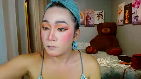 Snapshot of louie_sexy chatting on January 15, 2025, 6:54 am Cathy online show from January 15, 2025, 6:54 am