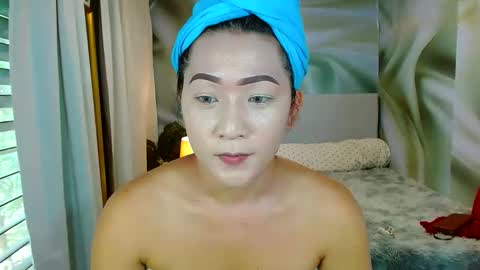 Snapshot of louie_sexy chatting on February 15, 2025, 5:51 am Cathy online show from February 15, 2025, 5:51 am