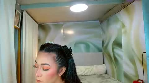 Snapshot of louie_sexy chatting on March 5, 2025, 9:05 am Cathy online show from March 5, 2025, 9:05 am