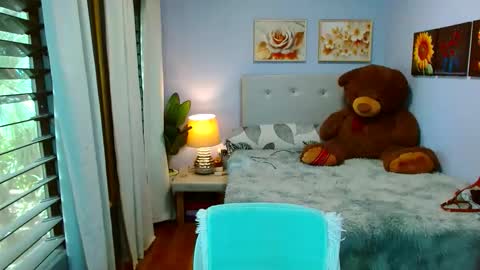 Snapshot of louie_sexy chatting on September 27, 2025, 6:29 am Cathy online show from September 27, 2025, 6:29 am