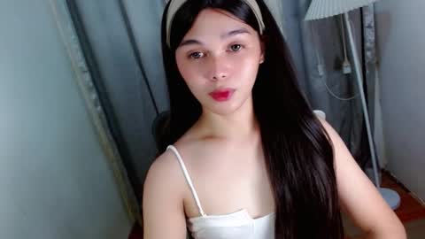 louilalicious online show from November 1, 2025, 11:01 am