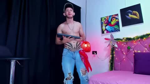 OF louis bcasta1 online show from December 19, 2024, 11:07 am