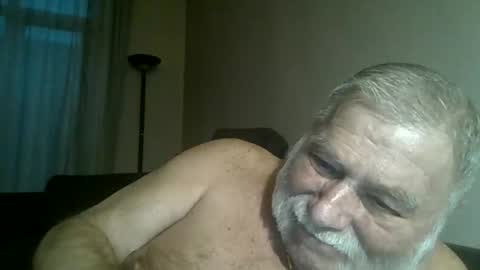 louis_chokdee online show from December 16, 2024, 3:54 pm