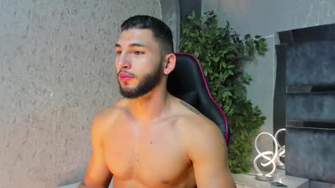 Louis online show from November 9, 2025, 3:54 pm