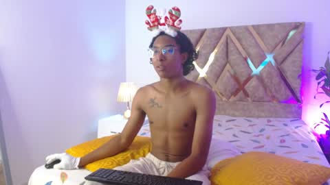 Louis Valdz online show from December 2, 2024, 9:06 pm