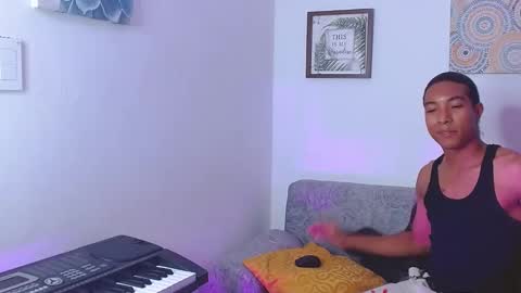 Louis Valdz online show from January 19, 2025, 1:33 pm