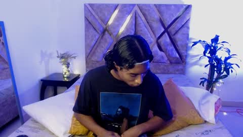 Louis Valdz online show from January 25, 2025, 6:02 pm